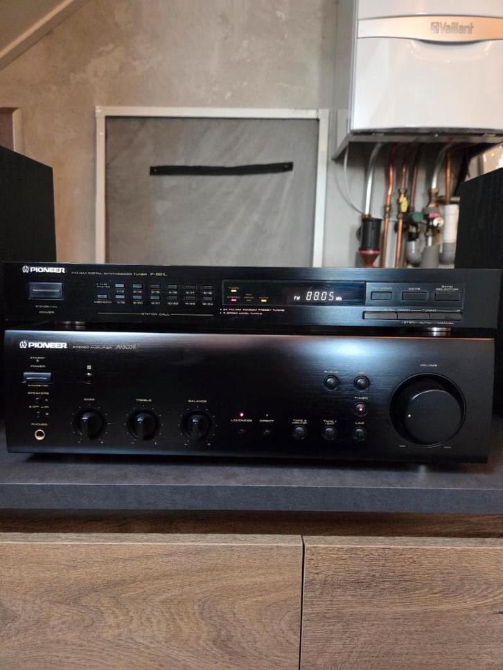 Pioneer A-303R Amplifier met Pioneer F-551L Tuner, Audio, Tv en Foto, Stereo-sets, Zo goed als nieuw, Tuner of Radio, Overige merken