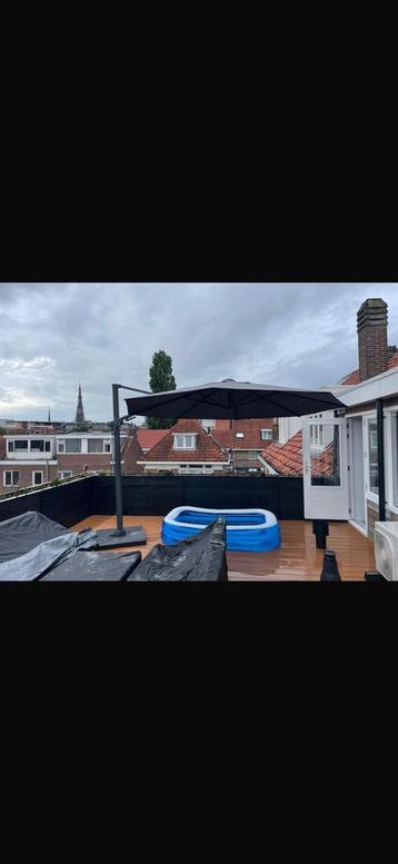 Zweefparasol 3.5 meter beschikbaar voor biedingen