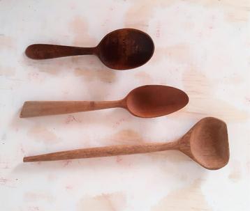 HOUTEN LEPELS VINTAGE 60/70 JAREN beschikbaar voor biedingen