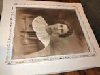 Mooie grote oude lijst met foto van vrouw uit het jaar 1924, Ophalen of Verzenden