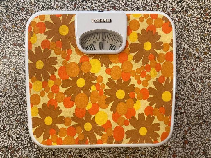 Soehnle bloemen weegschaal vintage geel oranje rood jaren 70, Witgoed en Apparatuur, Weegschalen, Gebruikt, Analoog, Personenweegschaal