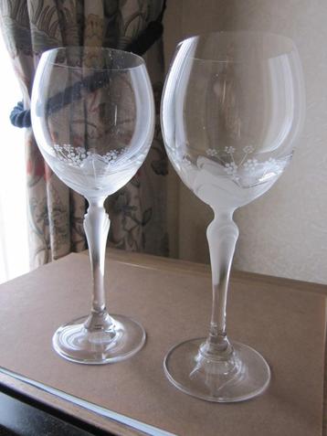 Vier prachtige rode wijnglazen - Lednicke Rovne kristal beschikbaar voor biedingen