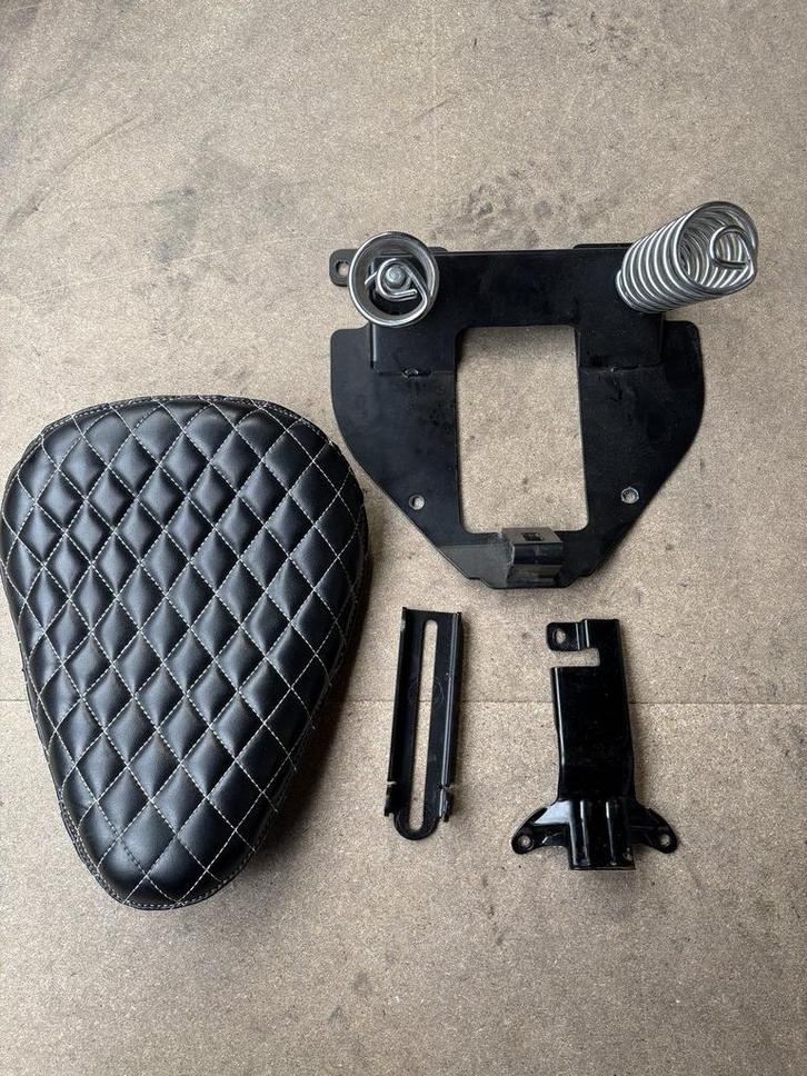 Solo Spring Seat voor Harley-Davidson Street Bob 2018–2025 –, Motoren, Onderdelen | Harley-Davidson, Gebruikt, Ophalen of Verzenden