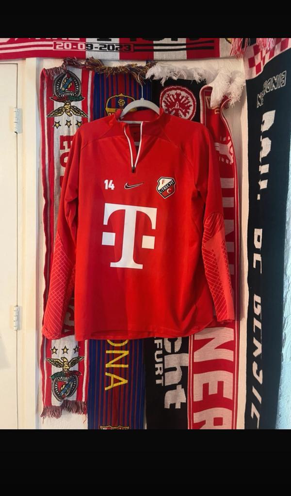 Fc utrecht Matchworn voetbaltrui nike maat L, Verzamelen, Sportartikelen en Voetbal, Zo goed als nieuw, Shirt, F.C. Utrecht, Ophalen of Verzenden