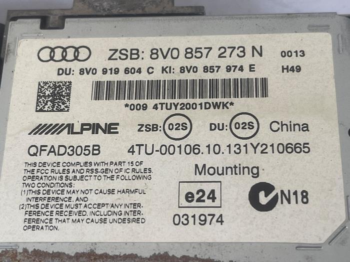 Display Multi Media regelunit van een Audi A3, Gebruikt, -, Verzenden, -