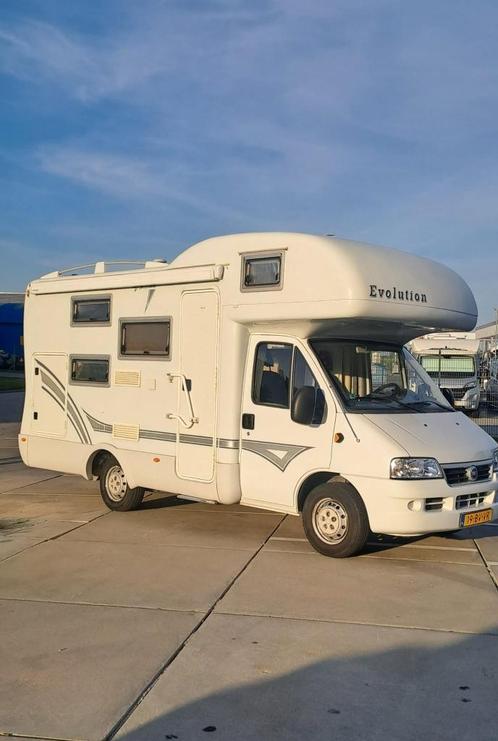 Evolution compacte 6 persoons camper, Caravans en Kamperen, Campers, Particulier, tot en met 6, Half-integraal, Fiat, Diesel, 6 tot 7 meter