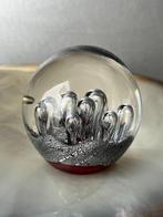 Mooie presse papier, paperweight, rood / zilver, Antiek en Kunst, Antiek | Glas en Kristal, Ophalen of Verzenden