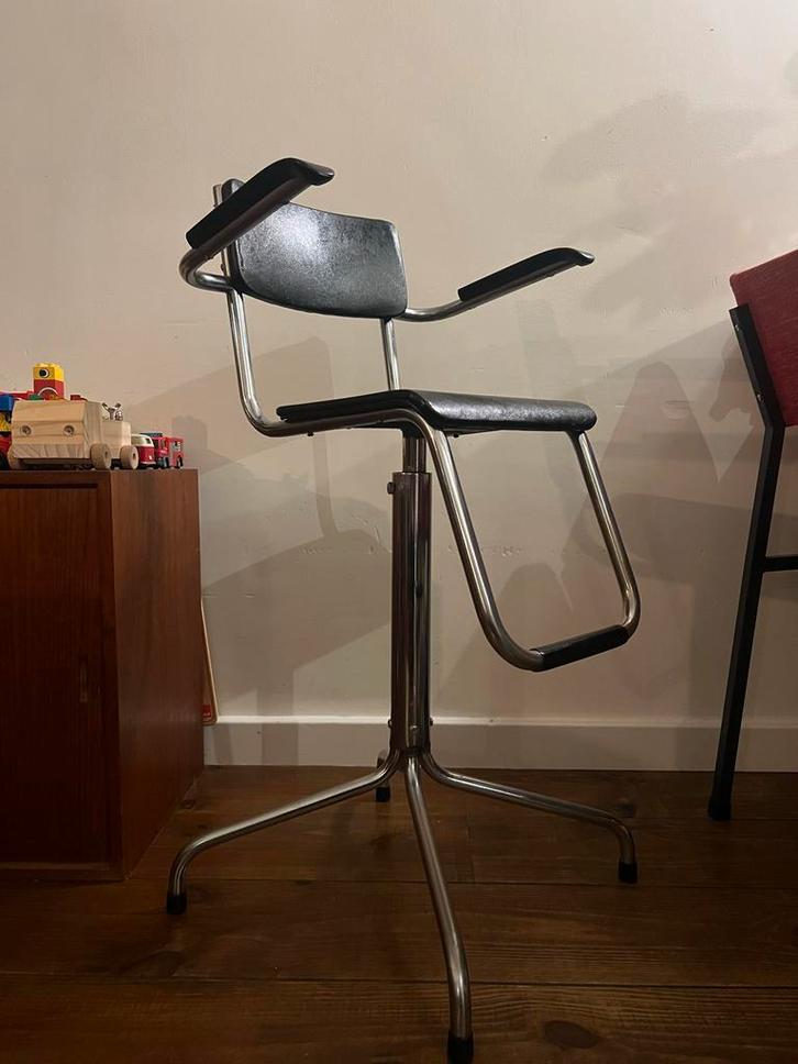 Design Kinderstoel - Stijlvol & Comfortabel, Huis en Inrichting, Stoelen, Gebruikt, Eén, Metaal, Zwart, Ophalen