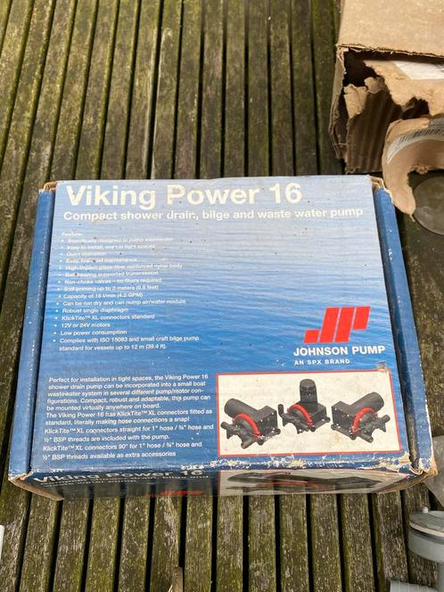Boot onderdelen en accessoires. WaterPomp en showerdrain, Watersport en Boten, Bootonderdelen, Nieuw, Motor en Techniek, Zeilboot of Motorboot