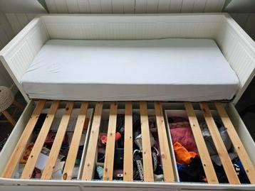 Wit uitschuifbed met ladenkast IKEA 1 of 2 persoons