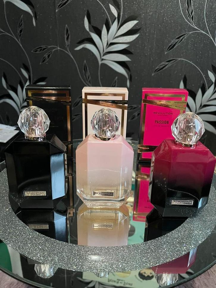 Revolution beauty london parfums 100ml, Sieraden, Tassen en Uiterlijk, Uiterlijk | Parfum, Nieuw, Ophalen of Verzenden