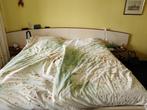 Tweepersoons bed met nachtkastje, evt Ikea Sultan boxspring, Ophalen, Gebruikt, Tweepersoons, 180 cm
