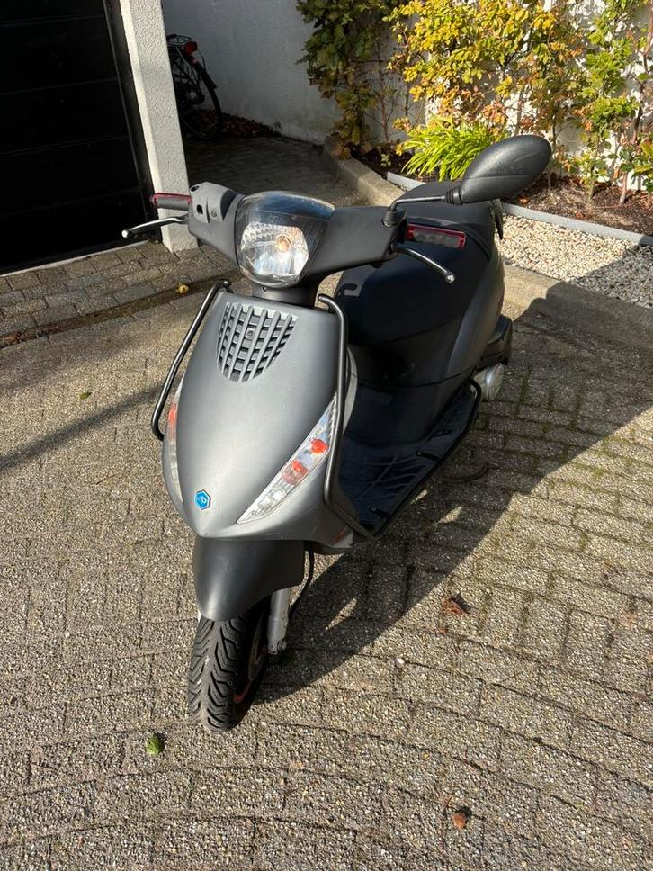 Piaggio Zip iGet Injectie 2019 | 23.000 km |, Fietsen en Brommers, Scooters | Piaggio, Gebruikt, Zip, Maximaal 45 km/u, Benzine