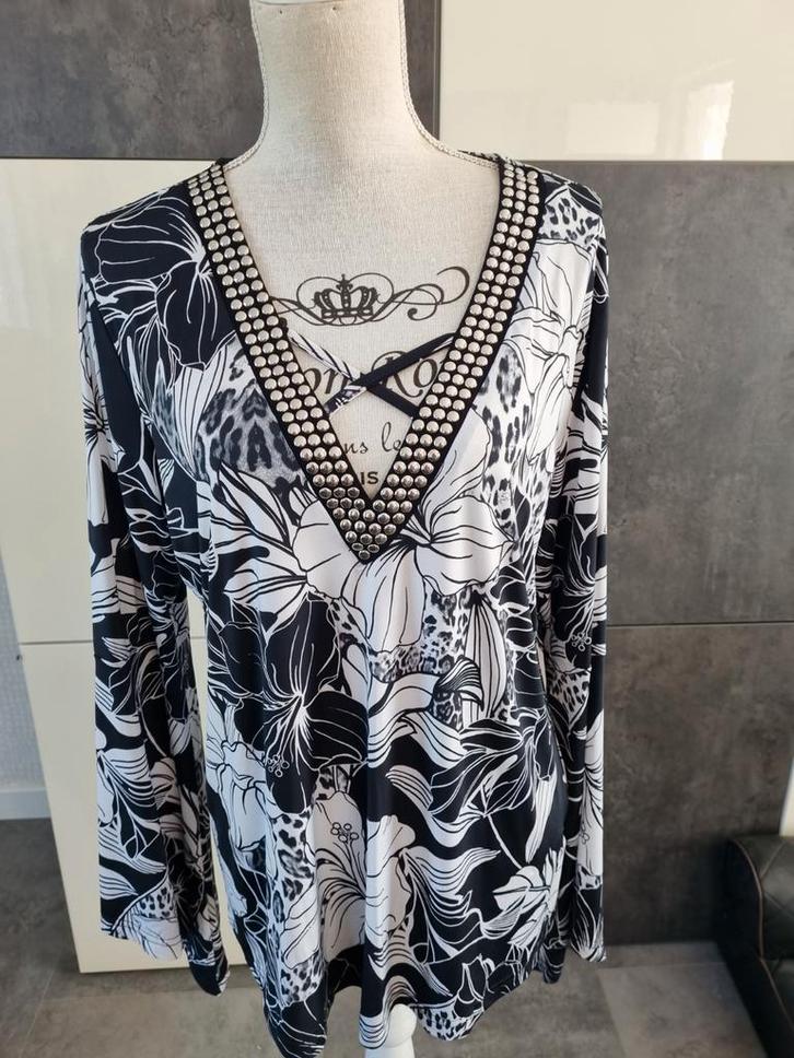 Bodyflirt Shirt Bloemenprint Studs Grote Maat, Kleding | Dames, Blouses en Tunieken, Zo goed als nieuw, Maat 46/48 (XL) of groter