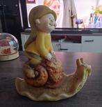 Poppetje op een slak, Verzamelen, Beelden en Beeldjes, Ophalen of Verzenden, Zo goed als nieuw