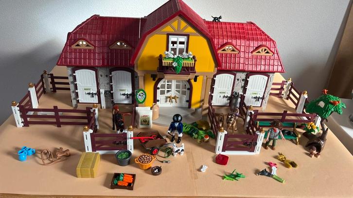 Paardenranch met diversen, Kinderen en Baby's, Speelgoed | Playmobil, Zo goed als nieuw, Ophalen of Verzenden
