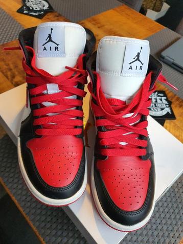 Mooie Air Jordan 1 MID!!! beschikbaar voor biedingen