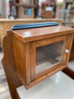 Twee Vjntage kastjes nachtkastjes met opzet vitrine, Ophalen, Gebruikt, Minder dan 45 cm