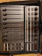 Behringer BCF2000 MIDI Controller, Ophalen of Verzenden, Gebruikt, Minder dan 5 kanalen, Microfooningang