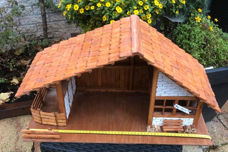 Mooie houten kerststal, Diversen, Kerst, Nieuw, Ophalen of Verzenden