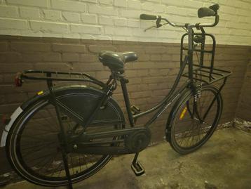 Leuke omafietsje  beschikbaar voor biedingen