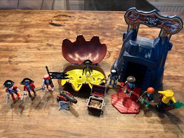 Playmobil Piraten met glow in the dark beschikbaar voor biedingen