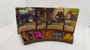 Everdell kaartenhouden met voedselopslag beschikbaar voor biedingen