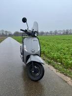 Prachtige La Souris Sourini RS 50cc (lees tekst), Fietsen en Brommers, Scooters | Overige merken, Ophalen, Zo goed als nieuw