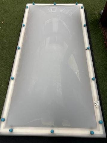 Te Koop lichtkoepel beschikbaar voor biedingen