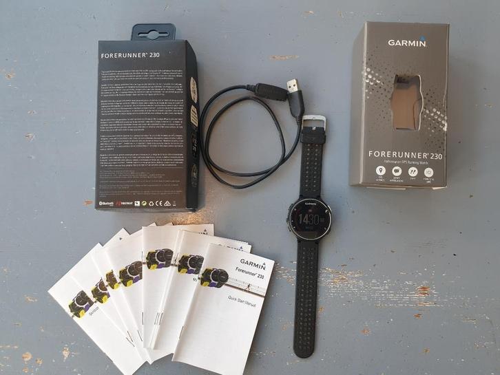 Garmin Forerunner 230 - ZGAN, Sieraden, Tassen en Uiterlijk, Sporthorloges, Zo goed als nieuw, Android, Zwart, Afstand, Calorieverbanding