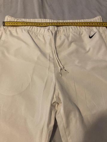 Nike 3/4 broek beschikbaar voor biedingen