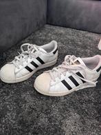 Adidas superstar maat 37.5, Ophalen of Verzenden, Zo goed als nieuw, Wit, Sneakers of Gympen