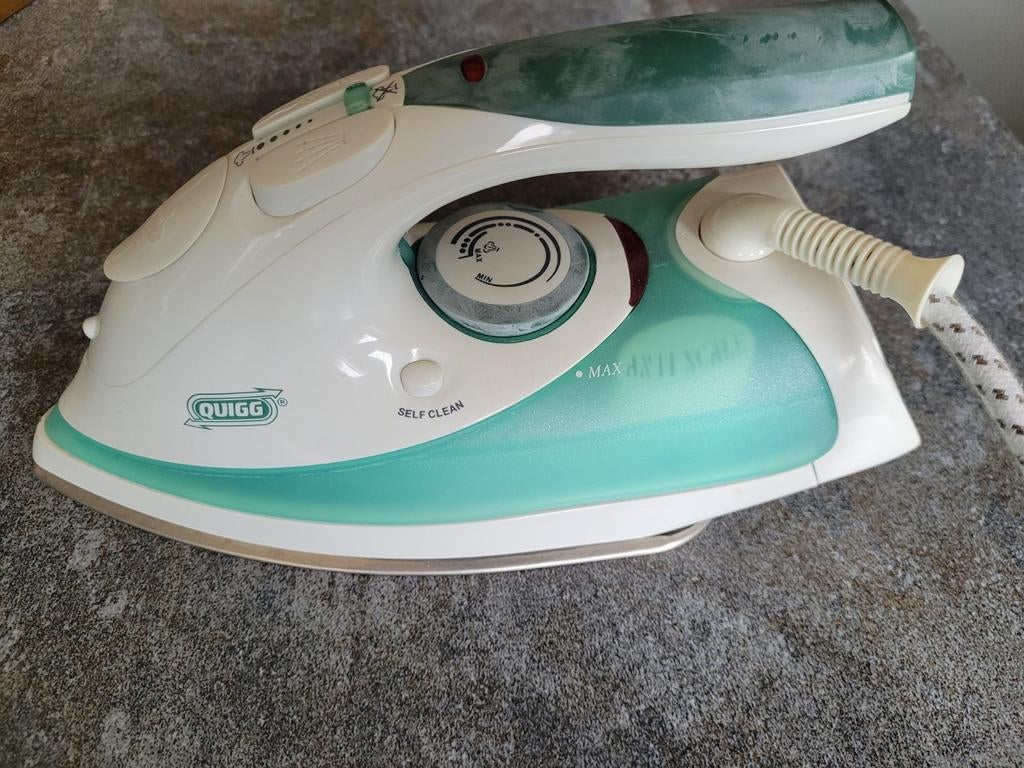 Quigg Stoom Strijkijzer - Gebruikt, Ophalen, Gebruikt, Strijkijzer met snoer