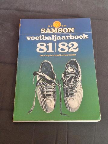 Samson Voetbaljaarboek 1981/1982 beschikbaar voor biedingen