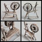 Zilver,  Nederlands zilveren miniatuur spinnewiel, Ophalen of Verzenden, Zilver