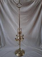 Een Antiek Geel - Koperen handgemaakte "4 tuit Olielamp"., Ophalen, Koper