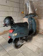 BTC Riva Luxury snorscooter + 2 Vito helmen, Fietsen en Brommers, Snorfietsen en Snorscooters, Ophalen of Verzenden, Gebruikt