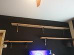 Mooie wand planken van steigerhout met de haken, Huis en Inrichting, Woonaccessoires | Wandplanken en Boekenplanken, Zo goed als nieuw