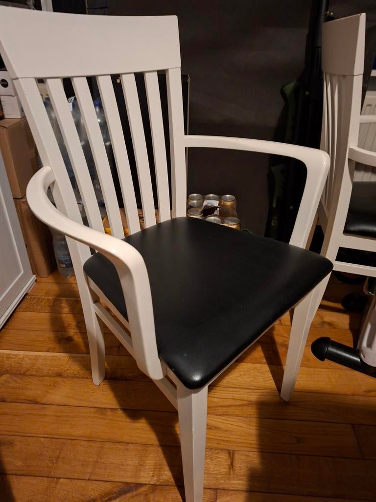 Gratis op te halen 2 stoeltjes, Huis en Inrichting, Stoelen, Ophalen, Gebruikt, Twee