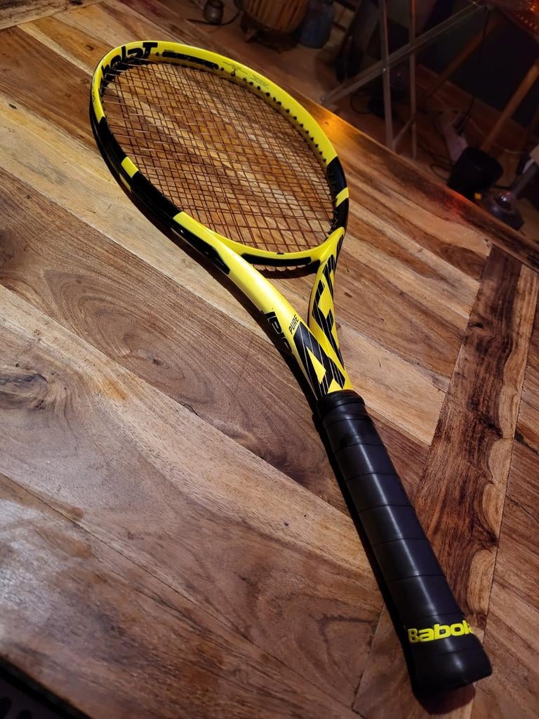 Prachtige Babolat Pure Aero Tennisracket 300 gram, Sport en Fitness, Tennis, Ophalen of Verzenden, Zo goed als nieuw, Racket, Babolat
