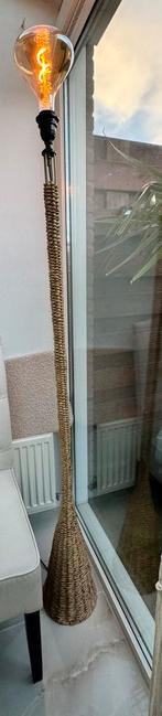Staande lamp rotan, Ophalen, Zo goed als nieuw, 150 tot 200 cm