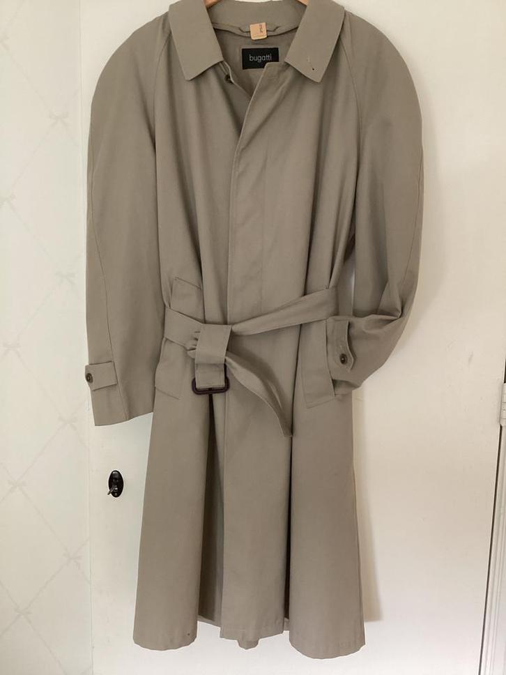 BUGATTI HerenJAS. mt 52. (v.Tilburgmode) Ruiten voering, Kleding | Heren, Jassen | Zomer, Zo goed als nieuw, Maat 52/54 (L), Beige