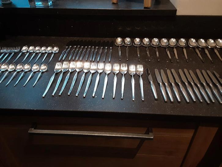 Verzilverd bestek merk Sola, Huis en Inrichting, Keuken | Bestek, Zo goed als nieuw, Zilver, Ophalen of Verzenden
