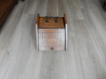 brocante schoenputs doos beschikbaar voor biedingen