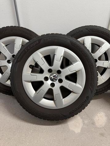 Hankook Winter i*cept RS3 185/65R15 voor Volkwagen Polo beschikbaar voor biedingen