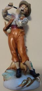 Vintage porseleinen beeldje handgeschilderd Vaga, Antiek en Kunst, Ophalen