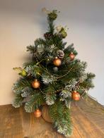 Kunst kerstboom 60cm denneappels en groene lampjes, Diversen, Ophalen of Verzenden