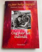 Oog voor het individu (Christofoor), Ophalen of Verzenden, Zo goed als nieuw