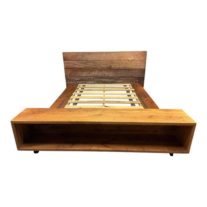 Atwood Bed for Sale (160x200 mattress), Huis en Inrichting, Slaapkamer | Bedden, Zo goed als nieuw, Tweepersoons, 160 cm, 200 cm