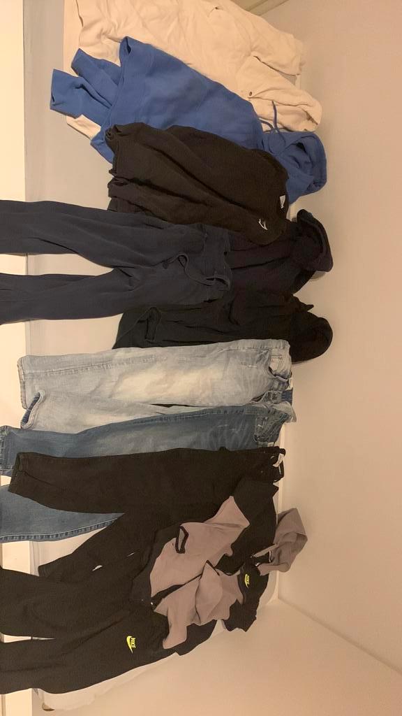 kledingkast XS, Kinderen en Baby's, Kinderkleding | Maat 170, Zo goed als nieuw, Jongen, Setje, Ophalen of Verzenden